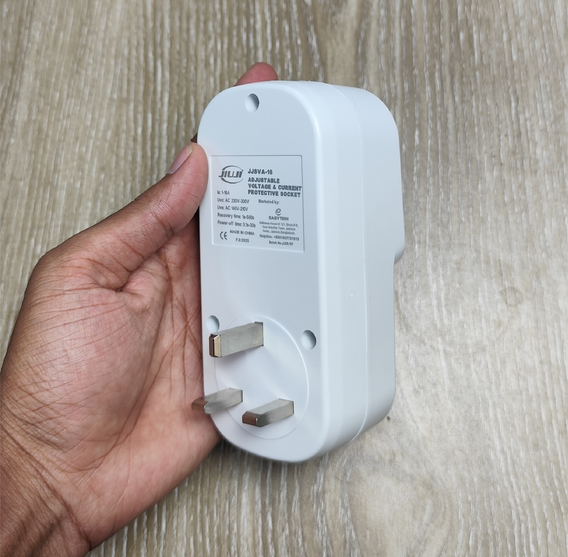 Voltage Protector with Voltage & Amp Display | NOBBYO Voltage Protector | NSH-VPVA-007 - Image 4